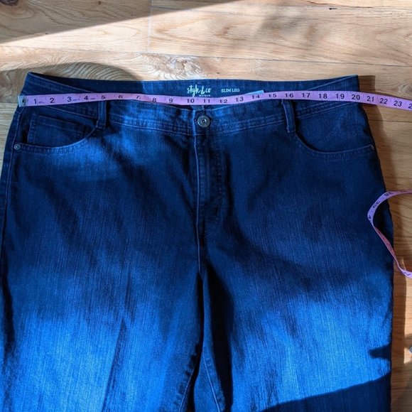 Style & Co Woman - Slim Leg Jeans Petite 20W - Picture 5 of 7